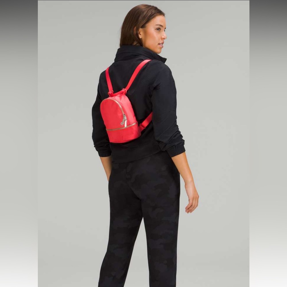 Lululemon mini backpack
